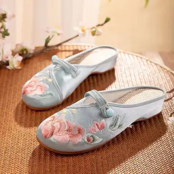Пролетно-летни дамски обувки Baotou в етнически стил, домашни чехли от копринен сатен с бродерия, ежедневни чехли