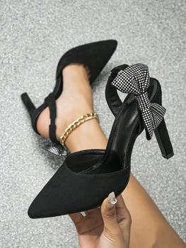 Стилни дамски сандали на висок ток. Пикантен дамски обувки