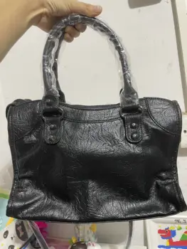 Луксозни портфейли и чанти през рамо, дамски чанти, Брандираната Дизайнерска мека байкерская чанта, Елегантна и Стилна чанта през рамо от изкуствена кожа